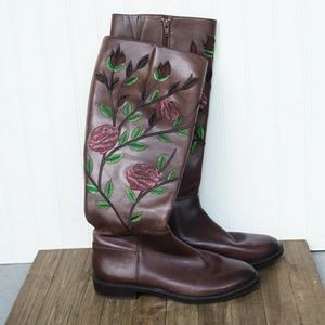 Brown boots with flowers